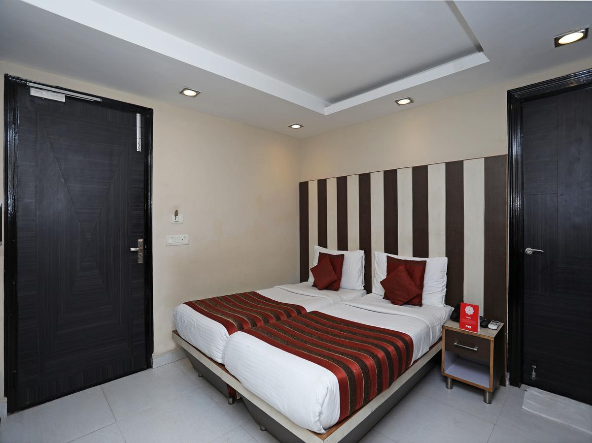 Hotel Balsons Continental Nueva Delhi Exterior foto