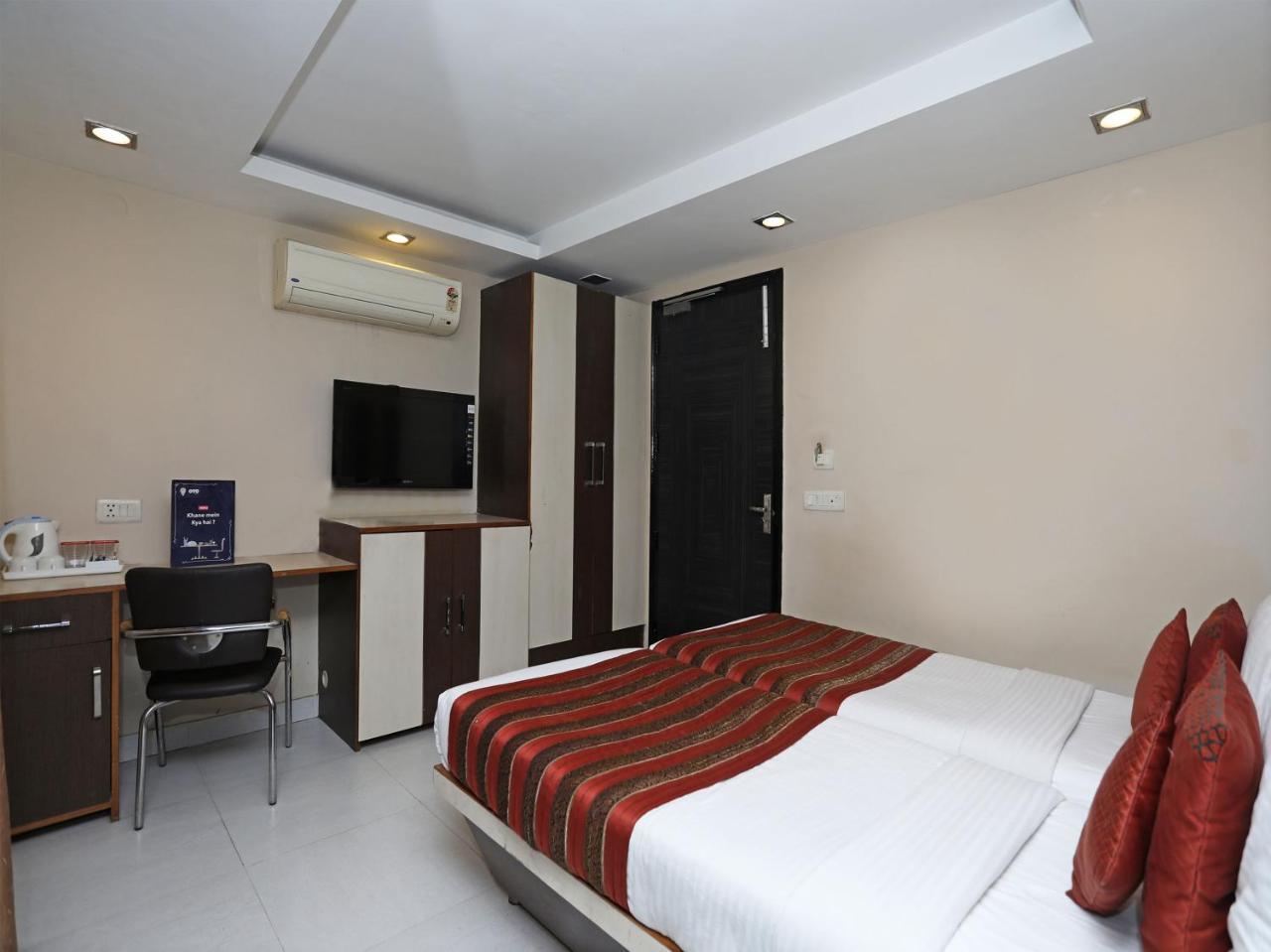 Hotel Balsons Continental Nueva Delhi Exterior foto