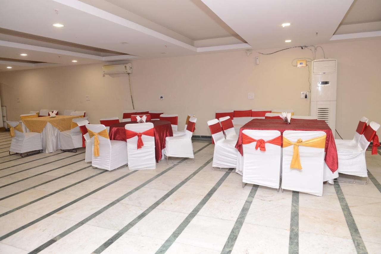 Hotel Balsons Continental Nueva Delhi Exterior foto